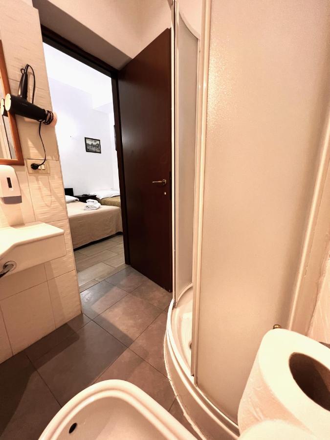 רומא Booking Inn Settembre 95 מראה חיצוני תמונה