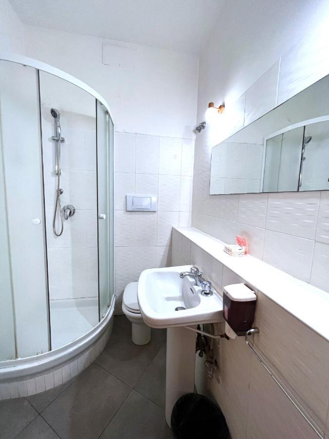 רומא Booking Inn Settembre 95 מראה חיצוני תמונה