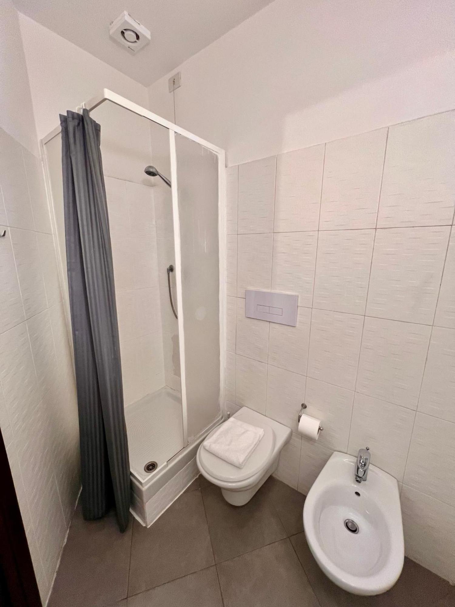 רומא Booking Inn Settembre 95 מראה חיצוני תמונה
