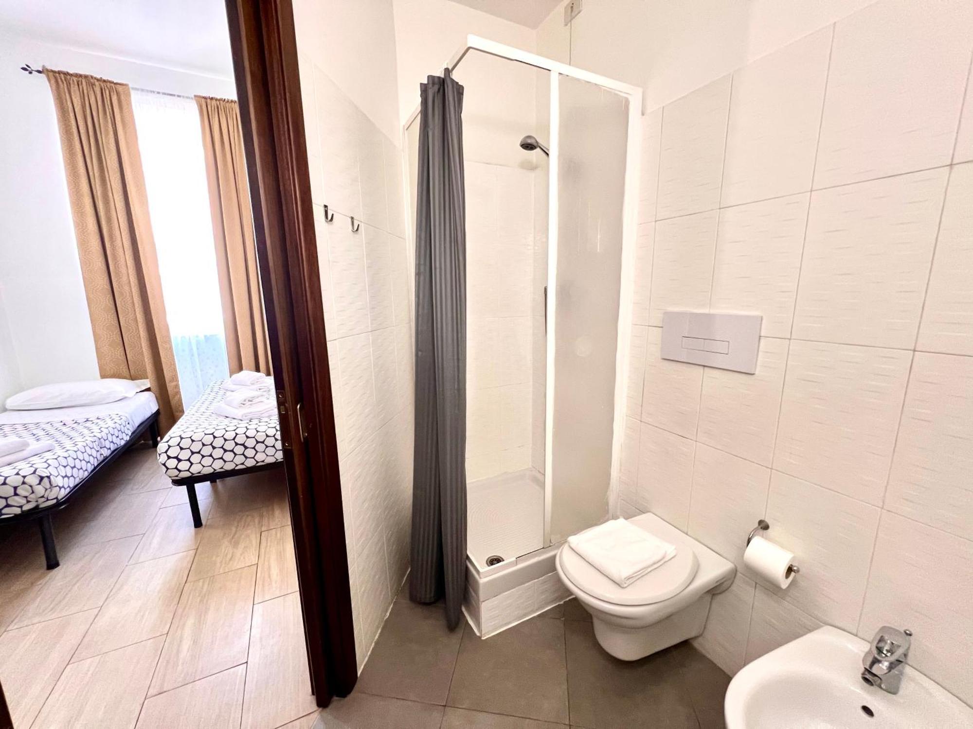 רומא Booking Inn Settembre 95 מראה חיצוני תמונה